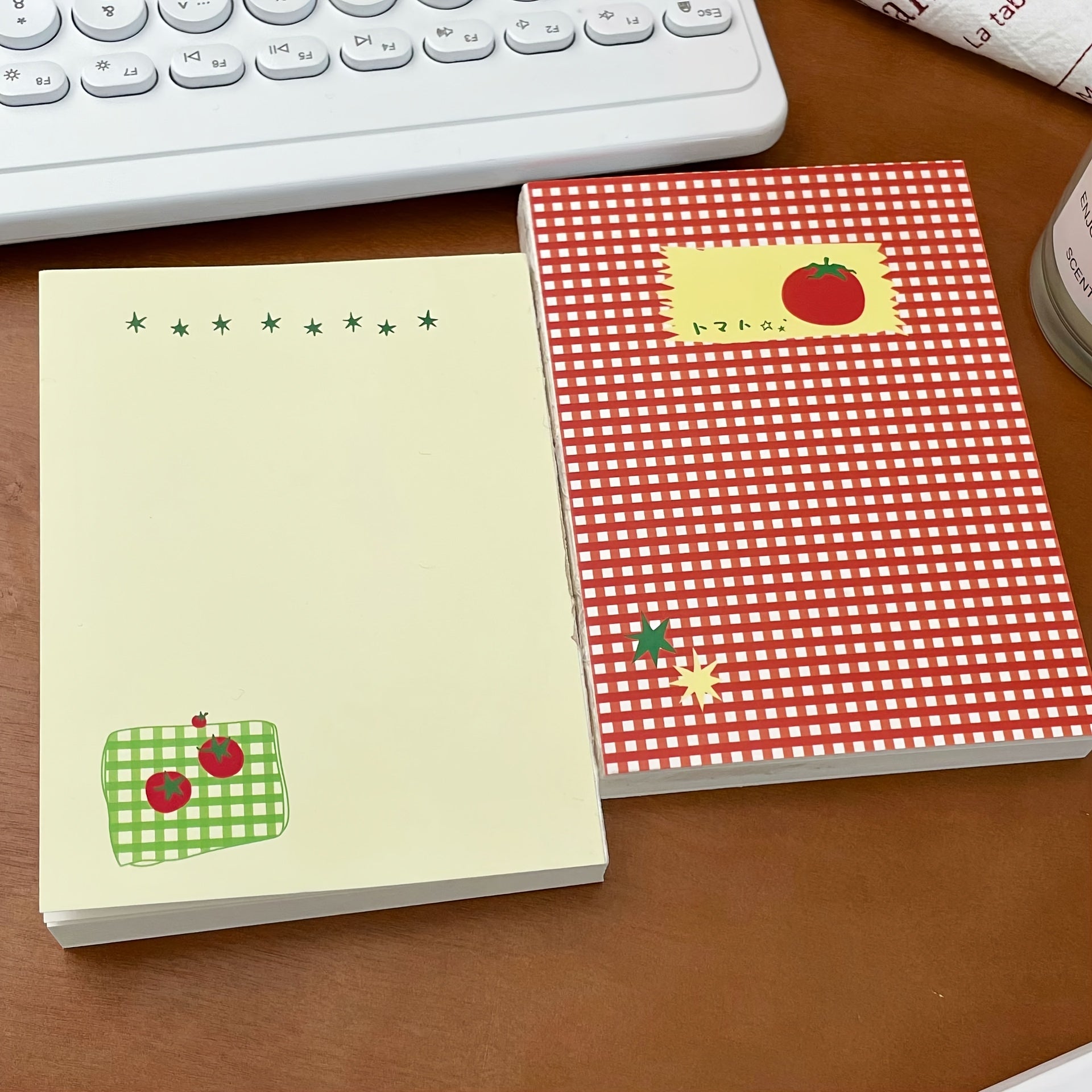 A6 Tomato-Themed Blank Notebook\u002FJournal\u002FSketchbook, Each Containing 80 Sheets, Stylish And Portable for Students Or Personal Notes - The Perfect Gift for Tomato Lovers